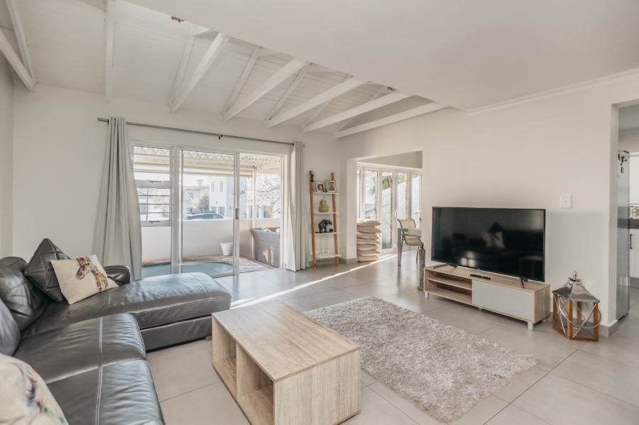 3 Bedroom Property for Sale in Avalon Estate Western Cape